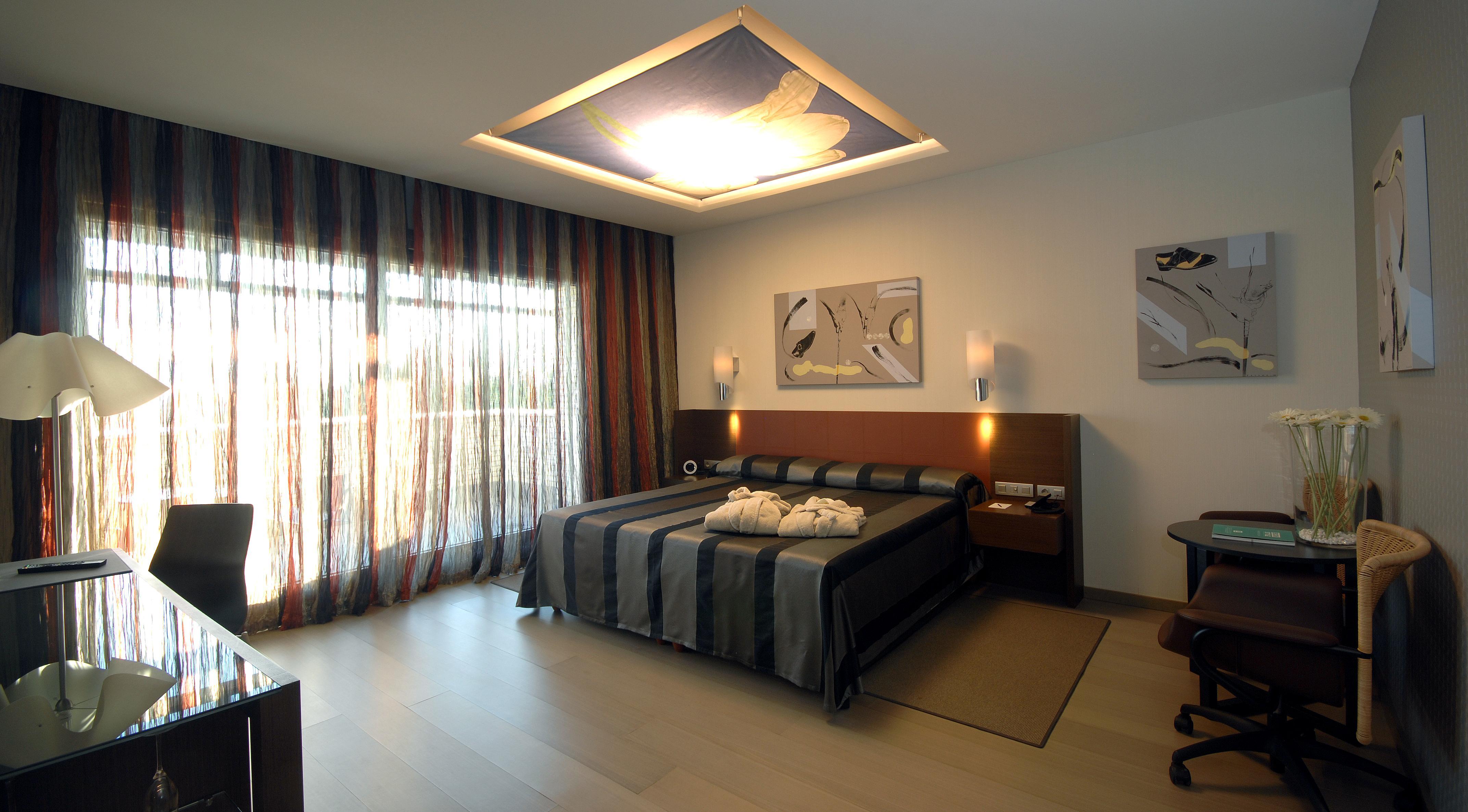 Sercotel El Encin Golf Alcalá de Henares Екстериор снимка